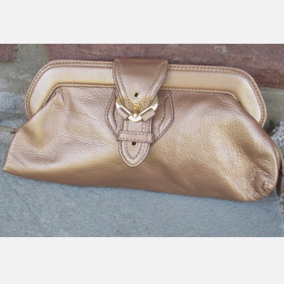 Maxximum Metallic Leather Clutch - Picture 1 of 4